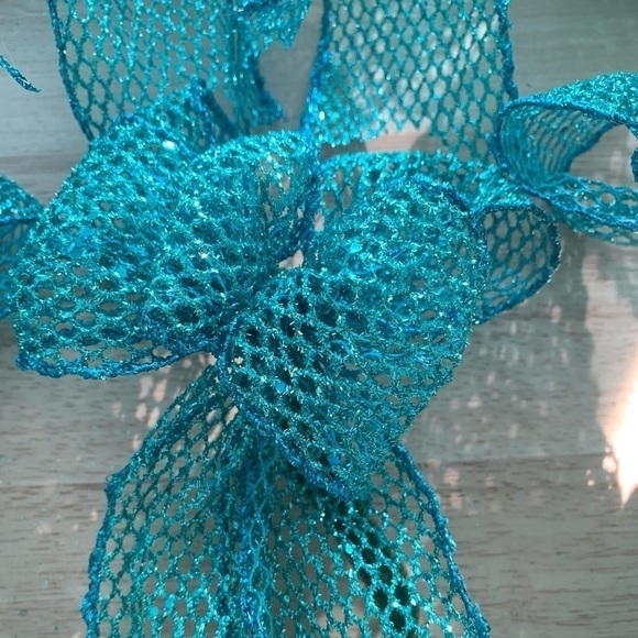 TWELVE Handmade Bows - Picture 3 of 7